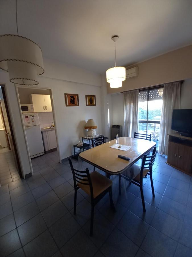 Temporario La Plata Centro Balcon Al Frente Apartment ภายนอก รูปภาพ